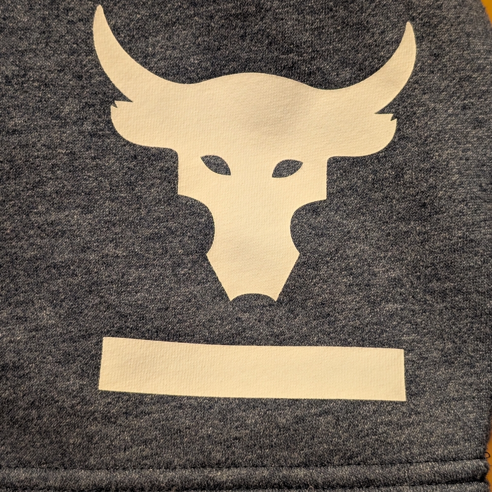 Under Armour Women's Dark Gray Cropped Hoodie - Picture 5 of 8